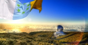 En tanto no se fijen reglas más restrictivas para el uso del GTC, se ha pedido a los vecinos de la zona circundante que se abstengan de izar banderas con estrellas o planetas