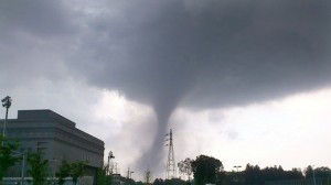 Tornado-Japon_TINIMA20120506_0254_18