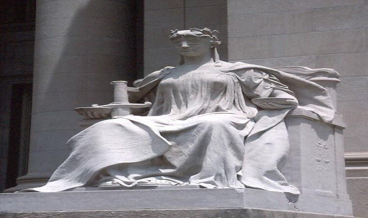 Estatua de la justicia